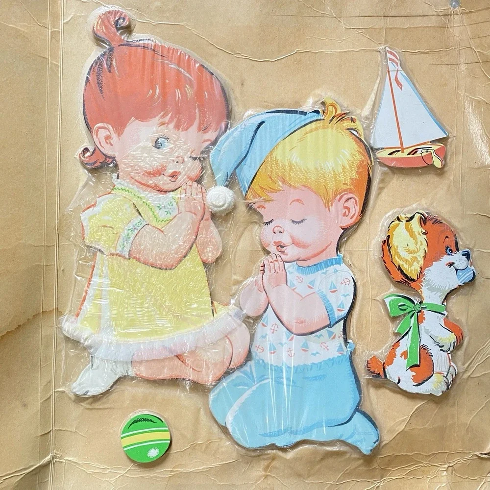 Vtg 50s Dolly Toy Co. Girl & Boy Praying w/ Dog Wall Decor Hanging Set NOS